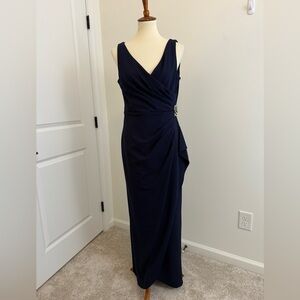 NWT SLNY Navy Blue Dress Gown Size 8 Formal‎ Mother of the Bride Wedding Guest
